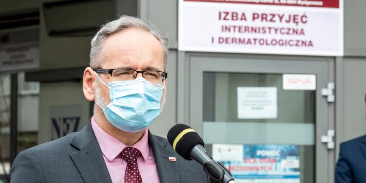 Niedzielski: W przyszłym tygodniu informacja o szczepieniach 16- i 17-latków