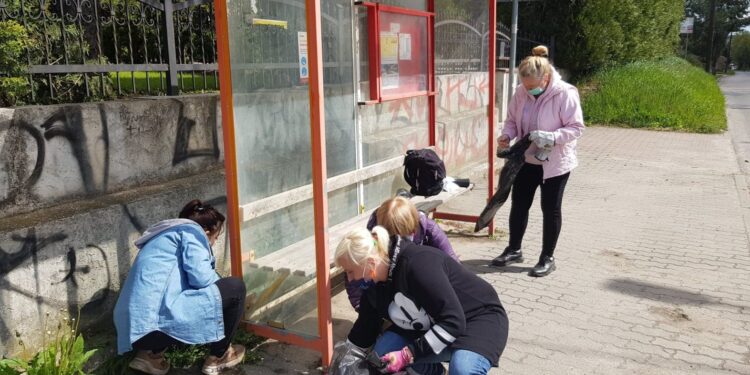 Porządki przy ulicy Warszawskiej rozpoczęte