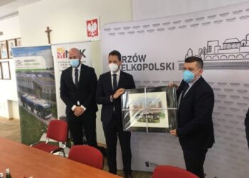 Umowa na elektryczne Solarisy podpisana