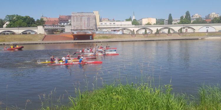 Kajakowy podwójny memoriał