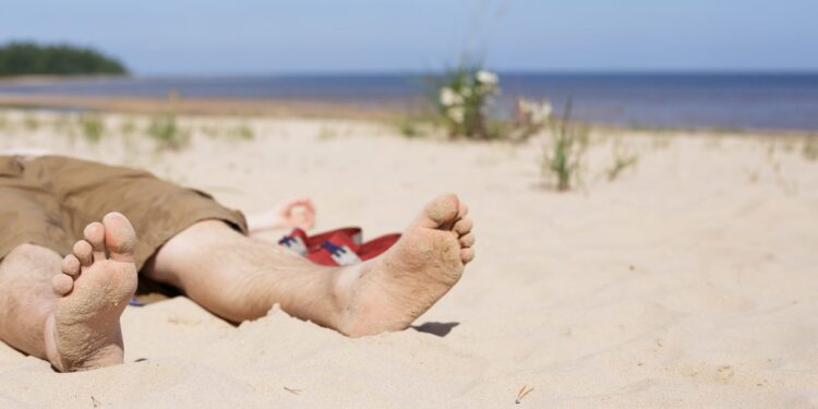 Promieniowanie słoneczne zabija koronawirusa