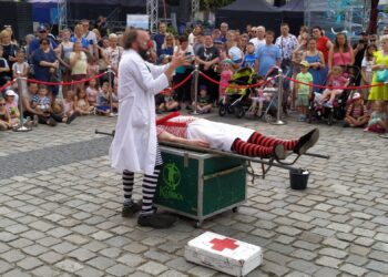 Teatr uliczny czyli podróż do wyobraźni gorzowian…