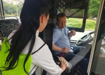 Posiłek dla kierowców i pasażerów MZK