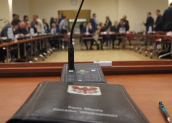 Wracają stacjonarne obrady Rady Miasta