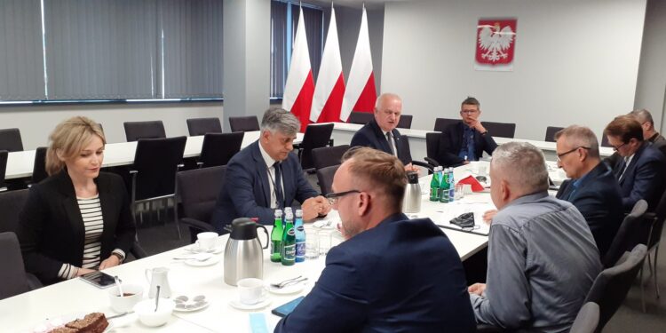 Wojewoda krytykuje decyzję radnych PO