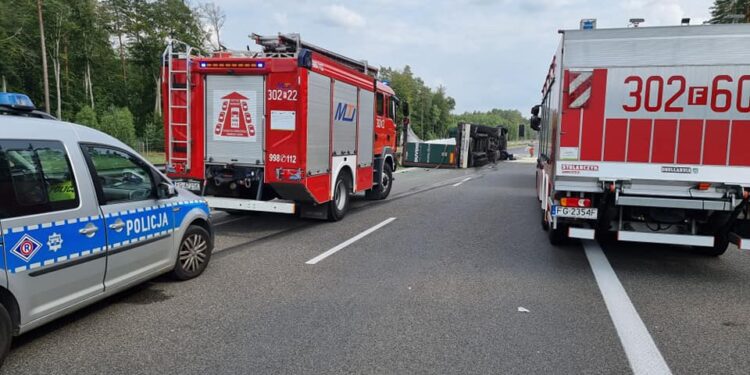 Utrudnienia na S3. Zderzyły się dwa tiry