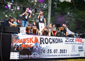 Rockowa muzyka i zlot PRL w Kłodawie