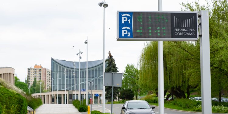 Opłaty za parkowanie od sierpnia w filharmonii