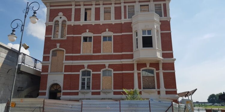 Willa się zmienia. Czy remont zostanie dokończony?