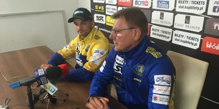 „Faworytów jest kilku”: trener Chomski przed finałem IMP