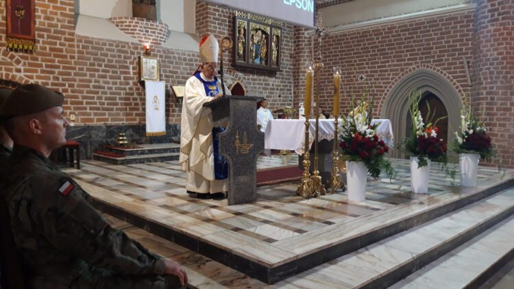 Wojewódzkie obchody Święta Wojska Polskiego