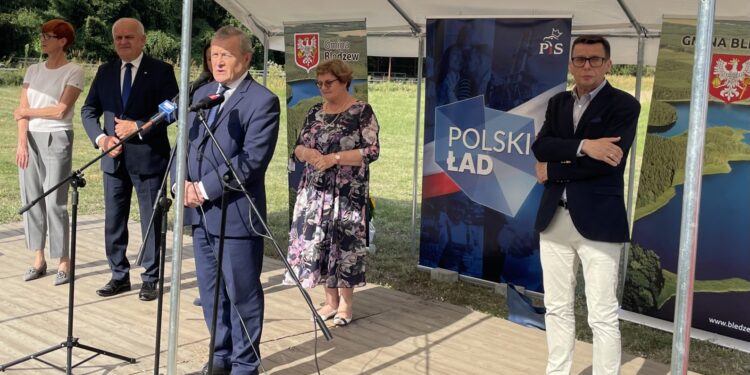 Będą nowe boiska i basen