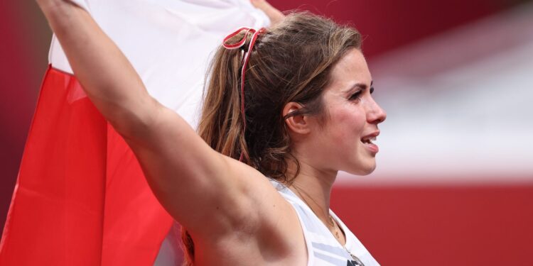 Srebrna Maria Andrejczyk!