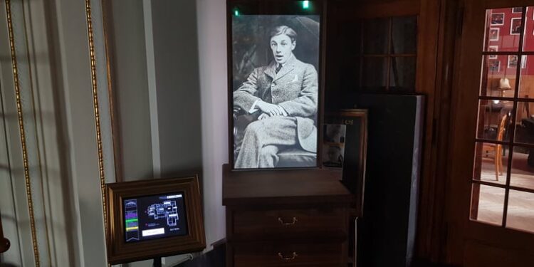 Multimedialne stanowiska w teatrze