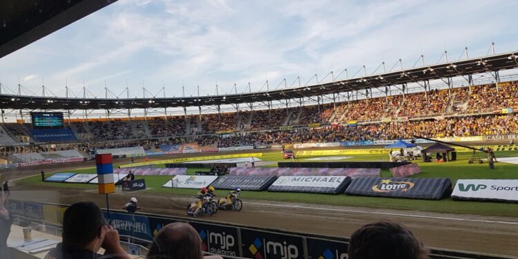 Osłabiona Stal mocno oberwała w meczu z liderem