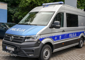 Nowoczesny radiowóz gorzowskiej drogówki