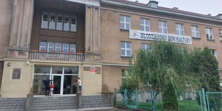 Około tysiąca dzieci rozwija tu swoje pasje. Znasz ofertę MDK-u?