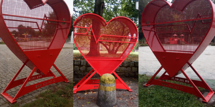 3 pojemniki czyniące dobro