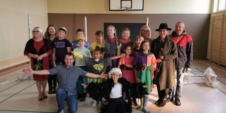 „SamotNIE”, czyli spektakl o pandemii