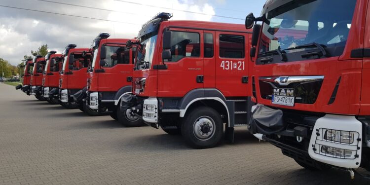 Centrum Powiadamiania Ratunkowego przejmie numer 998