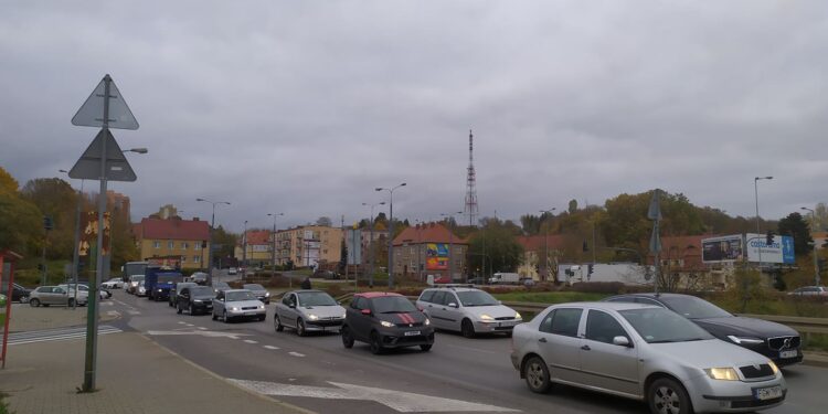 Ogromne utrudnienia na Trasie Nadwarciańskiej