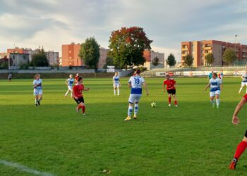 Stilon się pomęczył, ale wygrał z Promieniem