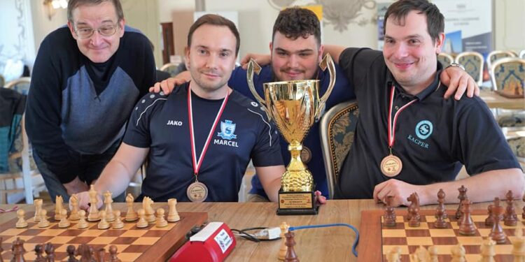 Szachiści Stilonu obronili brąz