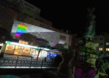 Zabłysnęło w centrum czyli LIGHTSBERG – Festiwal Światła i Sztuki Audiowizualnej