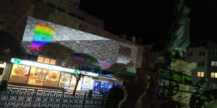 Zabłysnęło w centrum czyli LIGHTSBERG – Festiwal Światła i Sztuki Audiowizualnej