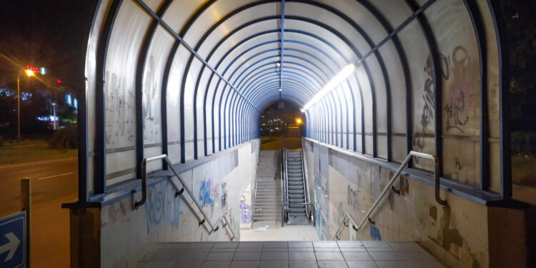 Zniszczone przejście pod ul. Górczyńską [ZDJĘCIA]