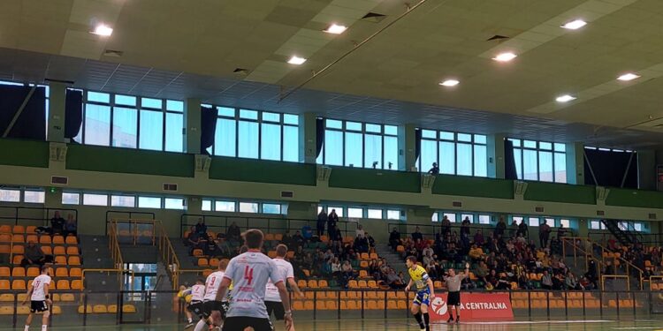 W ofensywie jak po grudzie, ale w efekcie wygrana Stali