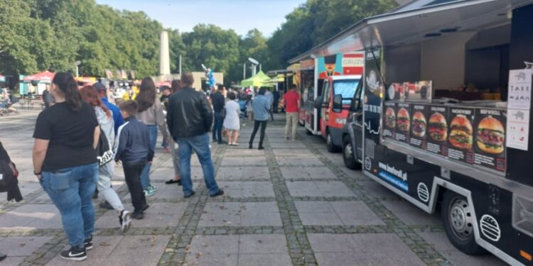 Trwa Festiwal Smaków Food Trucków