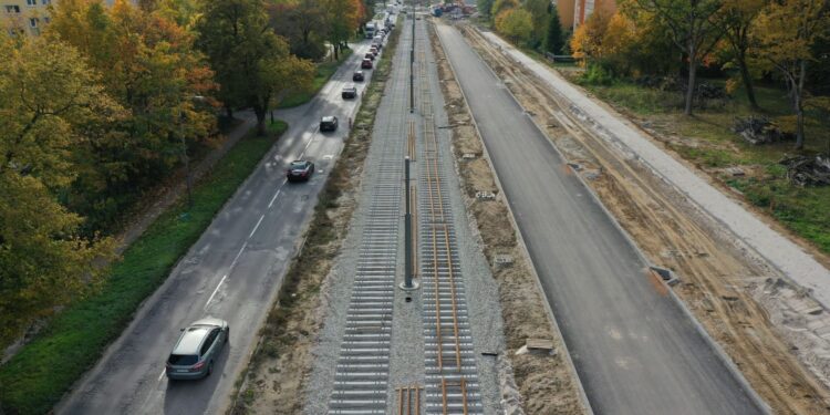 Na Walczaka powstaje torowisko [ZDJĘCIA i FILM z drona]