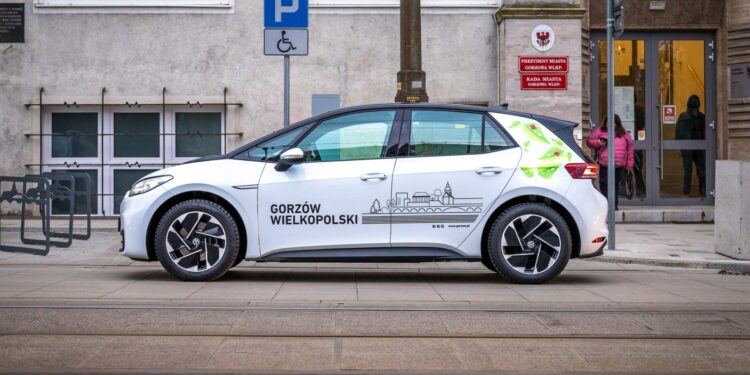 Miasto kupiło elektryczny samochód