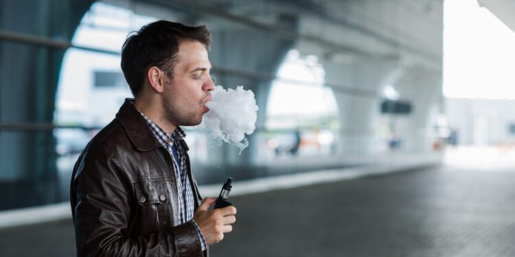 E-papierosy nie pomagają w rzucaniu nałogu