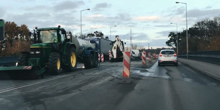 Jeszcze co najmniej półtora tygodnia utrudnień