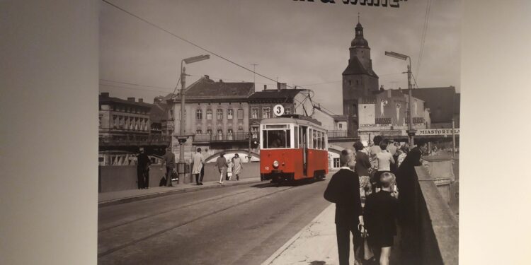 „Gorzów black&white” w Spichlerzu