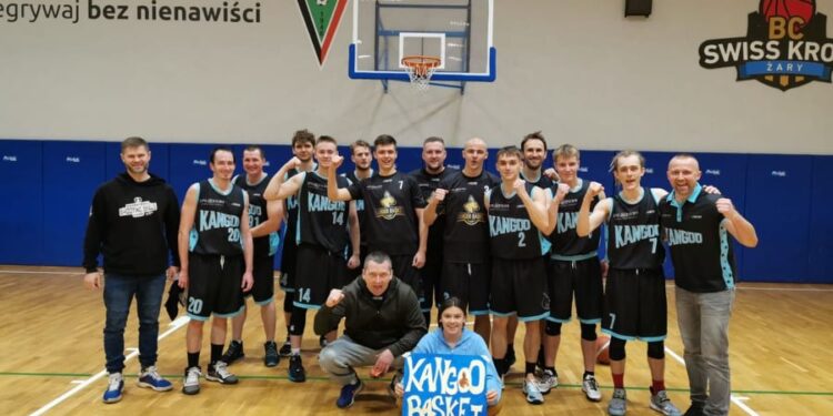 Onlajners Kangoo Basket nadal niepokonani