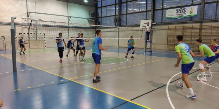 III liga siatkarzy: KS Atak wywiózł komplet punktów z Zielonej Góry