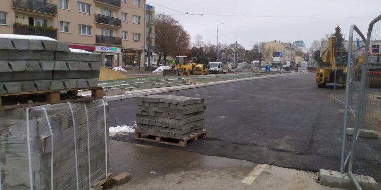 Przy Arsenale widać zmiany. Kiedy wróci tam ruch?