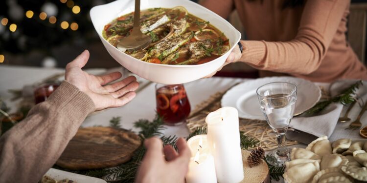 Nie wyrzucaj jedzenia – przynieś do PCK!