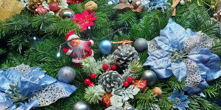 Przedświąteczne spotkanie podczas jarmarku [ZDJĘCIA]