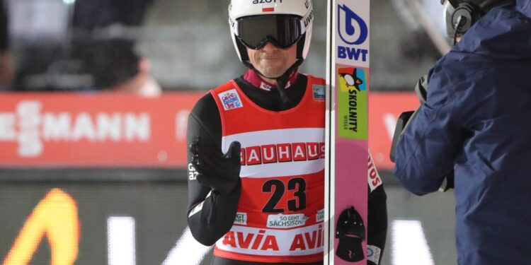 Piotr Żyła 14. w Klingenthal, triumf Kobayashiego