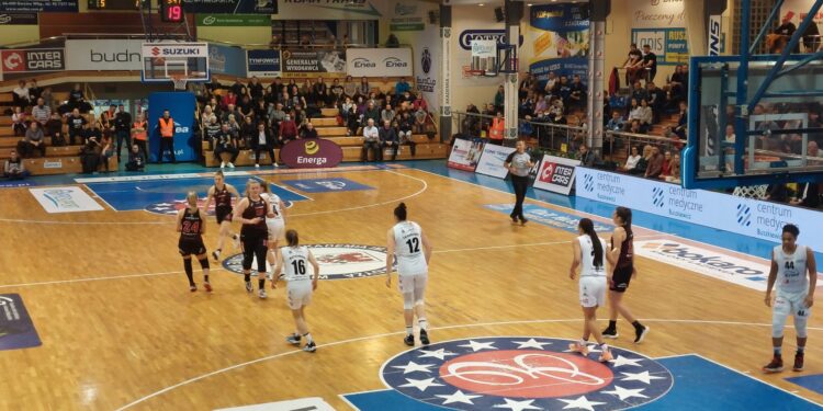 Ostatnia Prosta: koszykówka, wioślarstwo, kajakarstwo