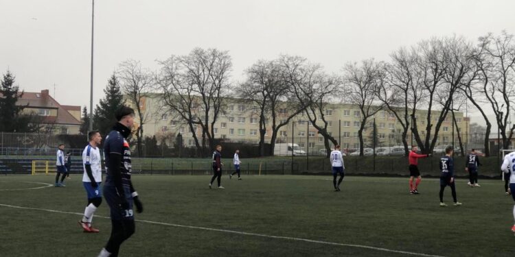 Remisowy sparing Warty i czas na decyzje