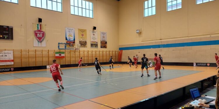 Męczarnie spore, ale zwycięstwo gorzowskich unihokeistów jest