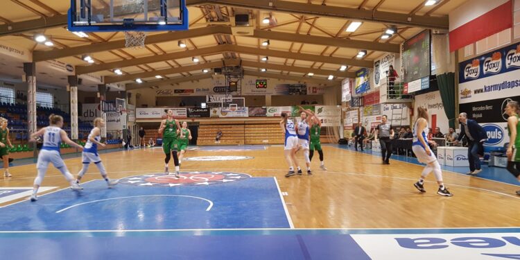 Młodzież AZS AJP powalczy o finał