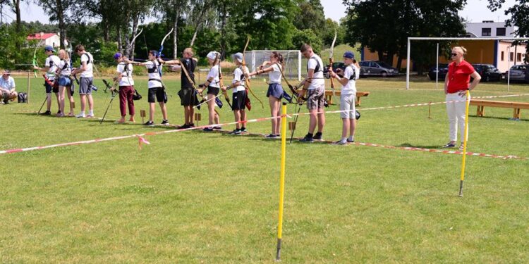 Orlęta wróciły na tory