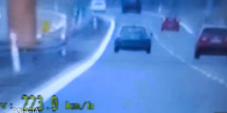 Jechał ponad 200 km/h, bo chciał przepalić EGR