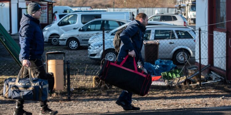 Dworczyk: Polska przyjmie każdego, kto ucieka przed wojną